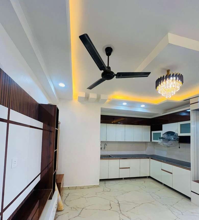 Spacious 2 BHK Apartment in Noida