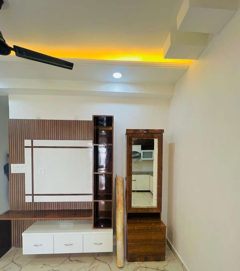 Spacious 2 BHK Apartment in Noida